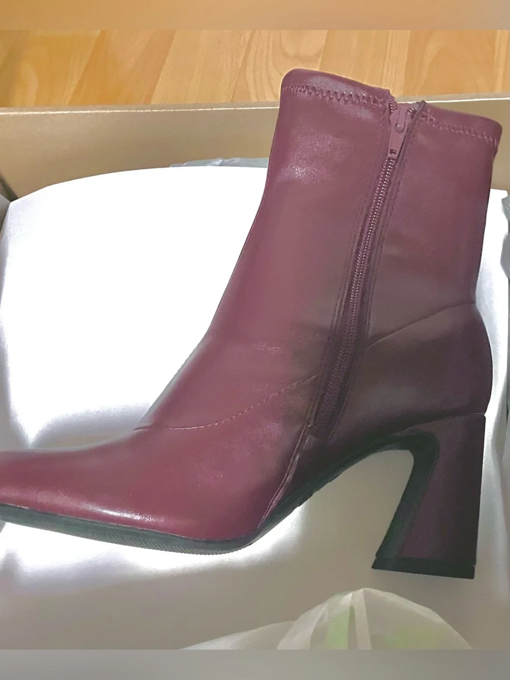 MIA Burgundy Leather Ankle Boot with Block Heel: Size 6